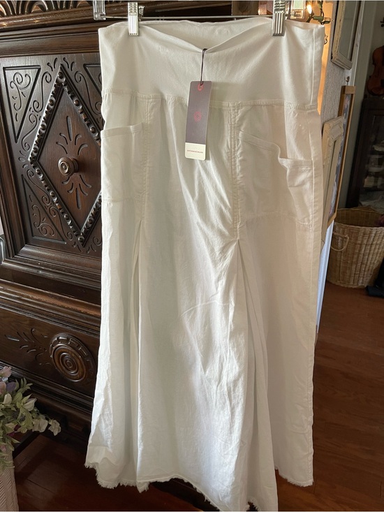 XCVI Dresses & Skirts - NWT XCVI White linen Maxi A-Line Skirt with Pockets
